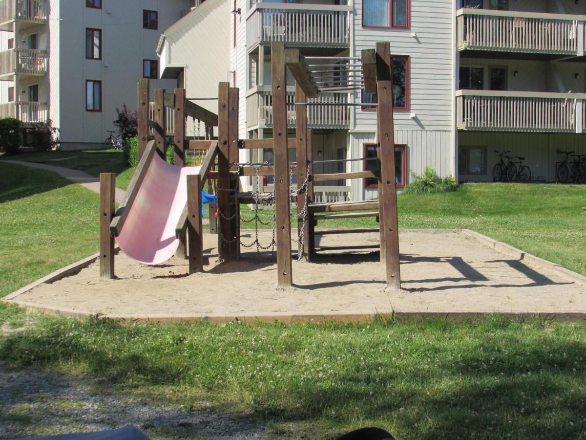 Superbe Condo Bord De L'Eau A Magog Exterior photo